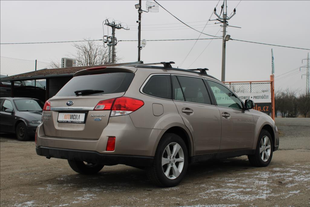 2015 – Subaru Outback – 2,0 D  4 x 4, ČR, SERVISKA