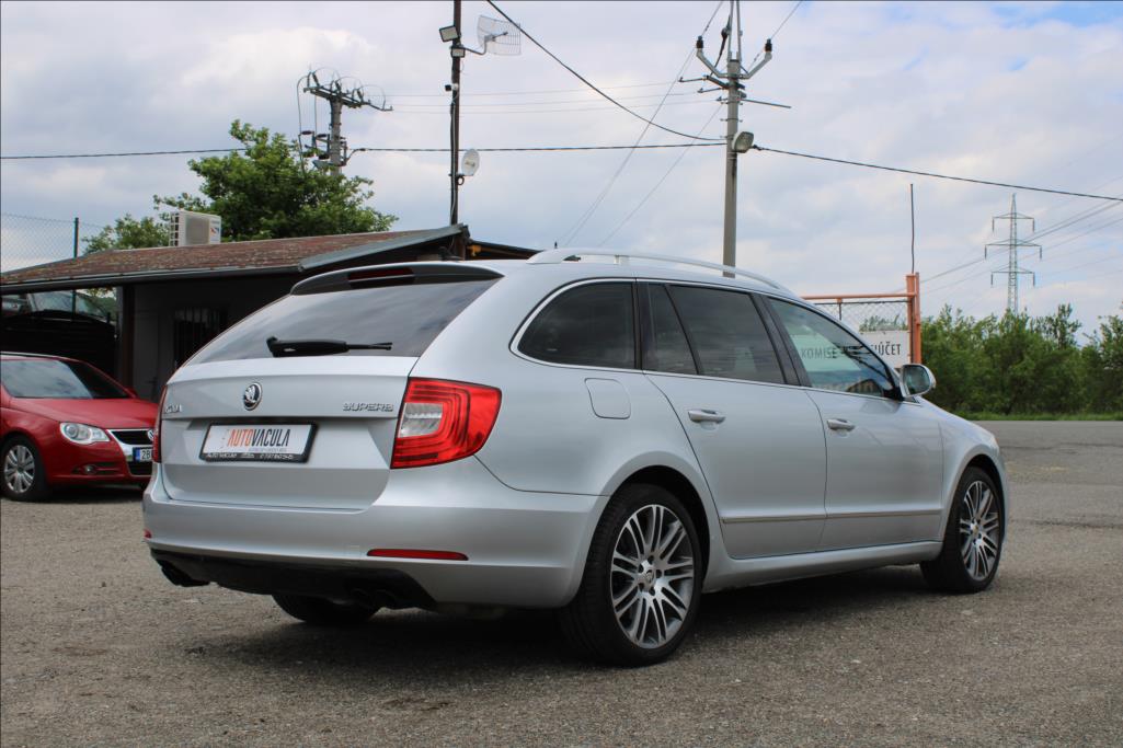 2014 – Škoda Superb – 3,6 FSi  4 x 4, DSG, 191KW