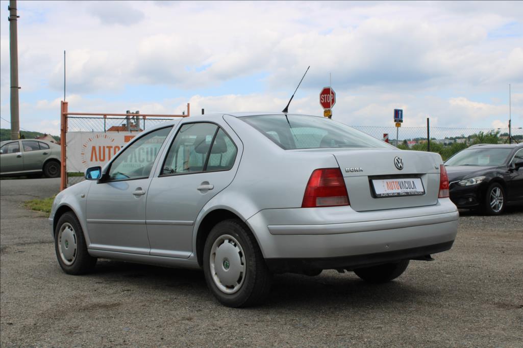 2000 – Volkswagen Bora – 1,6 i  KLIMA, STK 7/2027