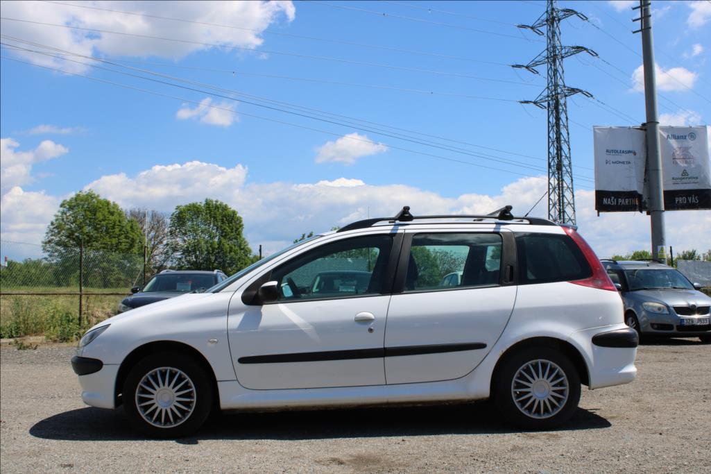 2003 – Peugeot 206 – 1,4 HDi  SW, TAŽNÉ, STK 5/2027