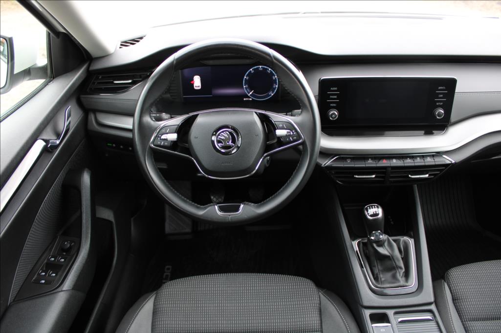 2022 – Škoda Octavia – 2,0 TDi  AMBITION, DPH, ČR
