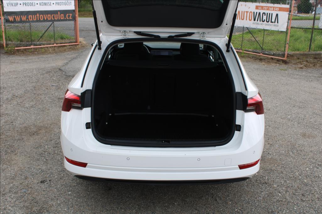 2022 – Škoda Octavia – 2,0 TDi  AMBITION, DPH, ČR