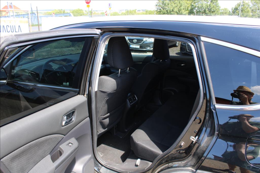 2017 – Honda CR-V – 2,0 i  4 x 4, NAV, DIG.KLIMA