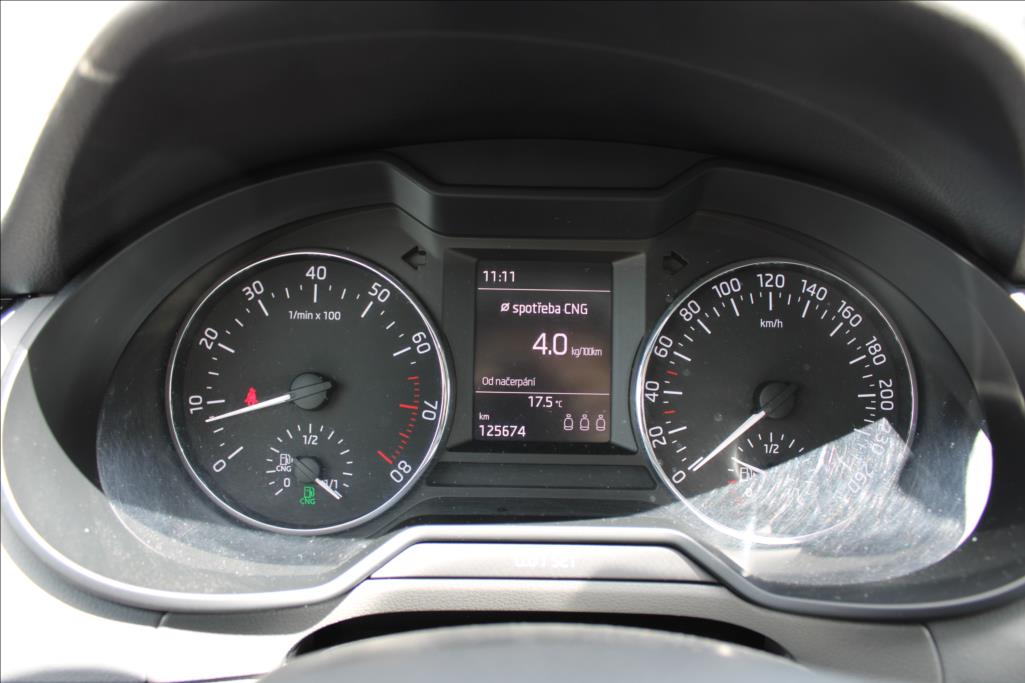 2016 – Škoda Octavia – 1,4 TSi  1.maj., ČR, CNG, TOP