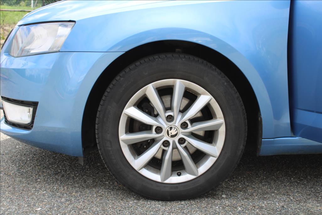 2016 – Škoda Octavia – 1,4 TSi  1.maj., ČR, CNG, TOP