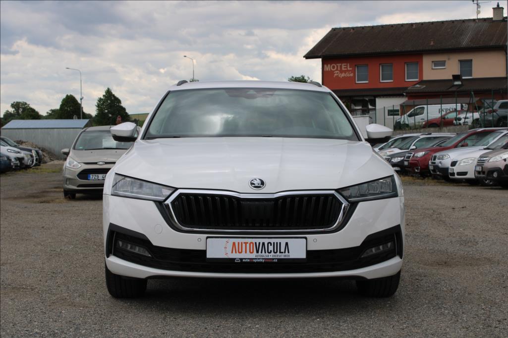 2022 – Škoda Octavia – 2,0 TDi  AMBITION, DPH, ČR