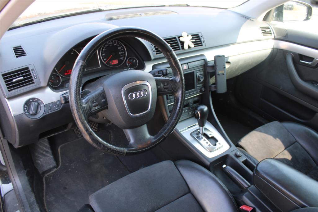 2006 – Audi A4 – 3,0 TDi  4×4,AUTOMAT,XENONY