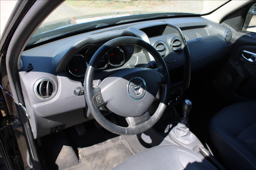 2014 – Dacia Duster – 1,2 Tce  29.998 km, NAVIGACE
