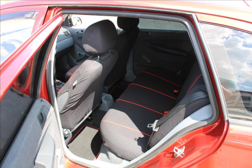 2002 – Škoda Fabia – 1,4 i  STK 4/2028, 94.770 km