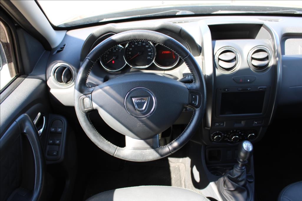2014 – Dacia Duster – 1,2 Tce  29.998 km, NAVIGACE