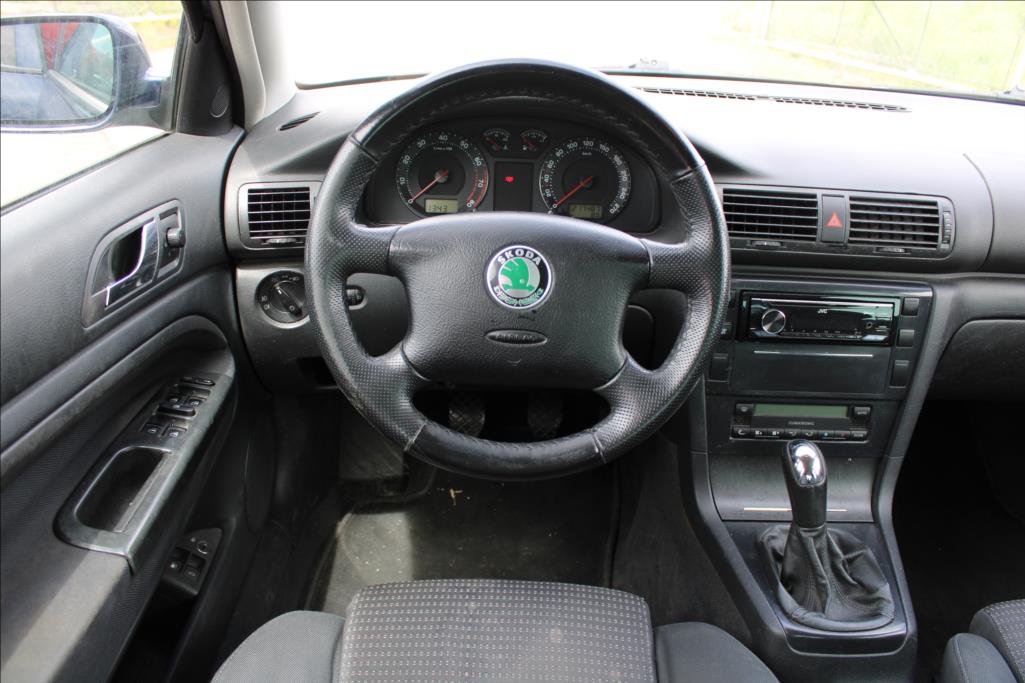 2004 – Škoda Superb – 1,8 T  DIG.KLIMA, TAŽNÉ