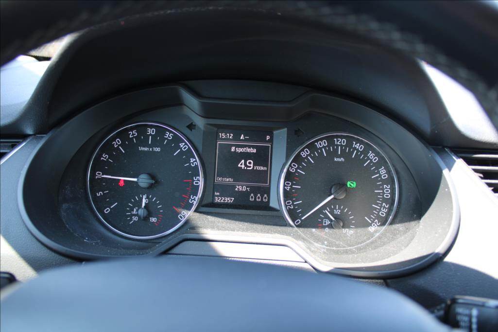 2016 – Škoda Octavia – 1,6 TDi  DSG,STLYLE,SERVISKA