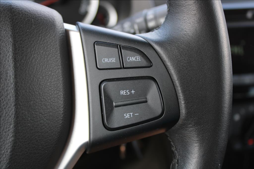 2015 – Suzuki Swift – 1,2 i  4 x 4, SERVISKA