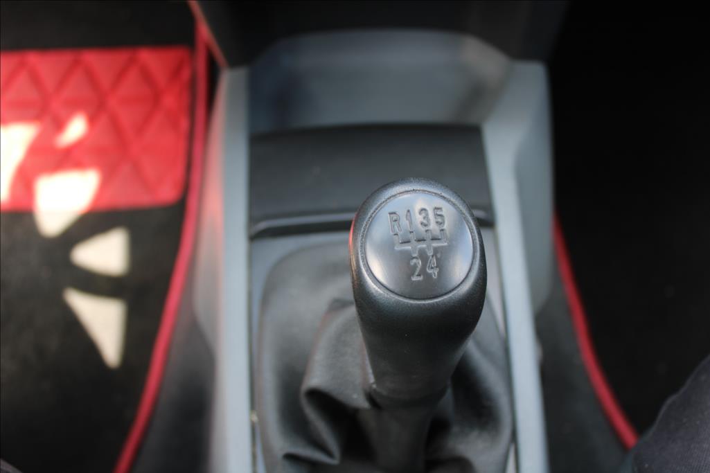 2002 – Škoda Fabia – 1,4 i  STK 4/2028, 94.770 km