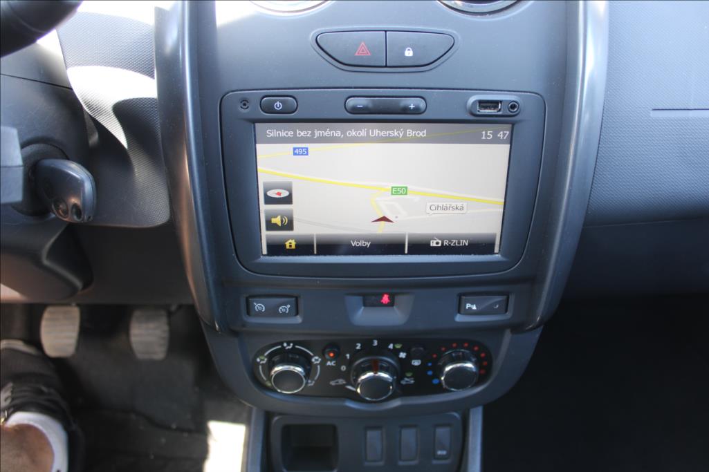 2014 – Dacia Duster – 1,2 Tce  29.998 km, NAVIGACE