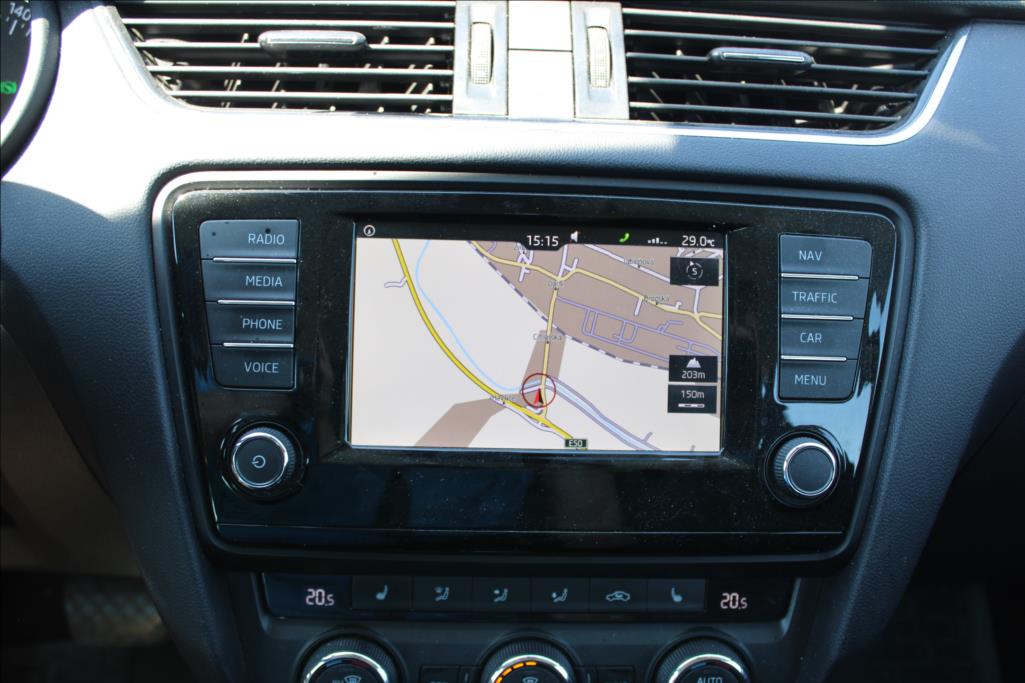 2016 – Škoda Octavia – 1,6 TDi  DSG,STLYLE,SERVISKA