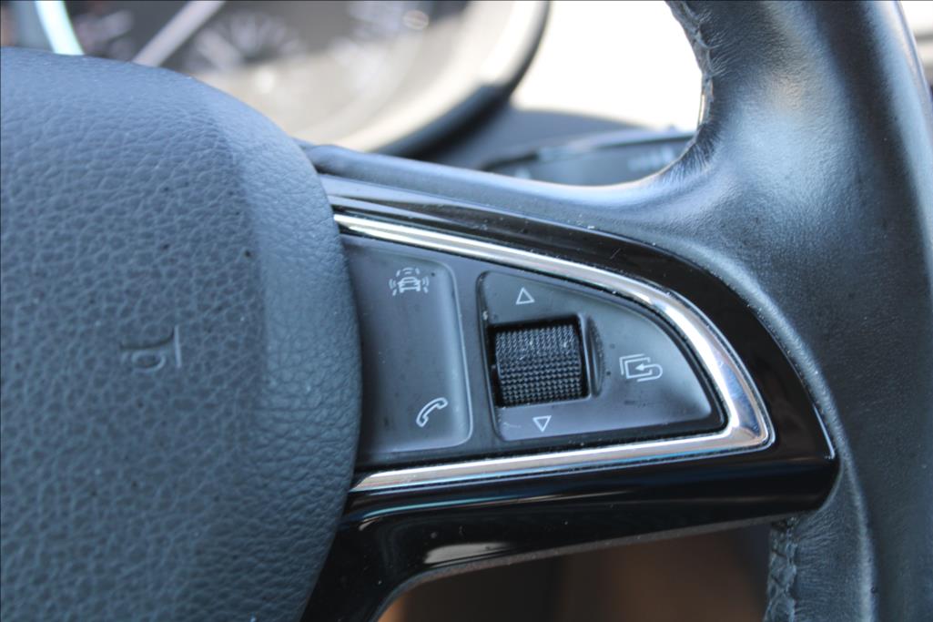 2016 – Škoda Octavia – 1,6 TDi  DSG,STLYLE,SERVISKA