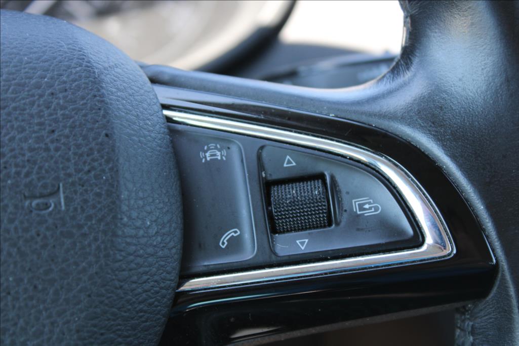 2016 – Škoda Octavia – 1,6 TDi  DSG,STLYLE,SERVISKA