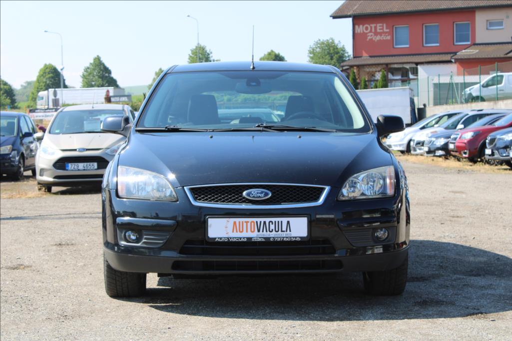 2007 – Ford Focus – 1,8 i  STK 11/2027, VÝHŘEVY