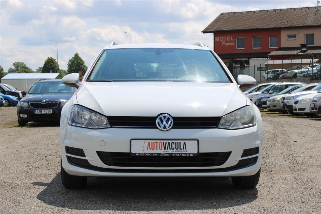 2015 – Volkswagen Golf – 1,2 TSi  DSG, 82.644 km, ČR