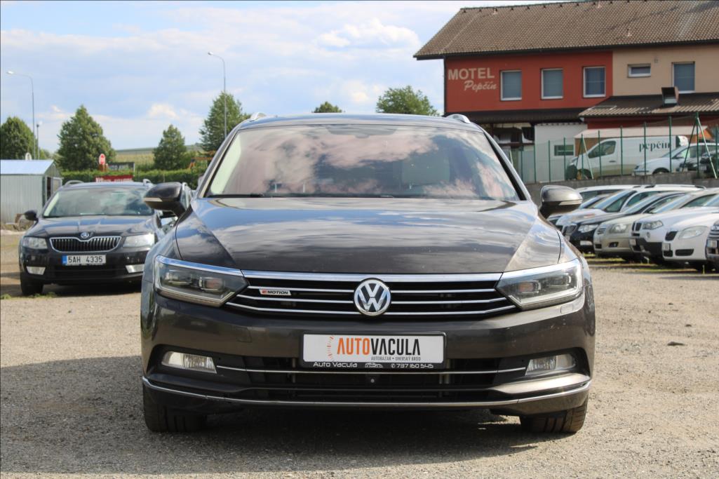 2015 – Volkswagen Passat – 2,0 TDi  HIGHLINE, 4 x 4, DSG