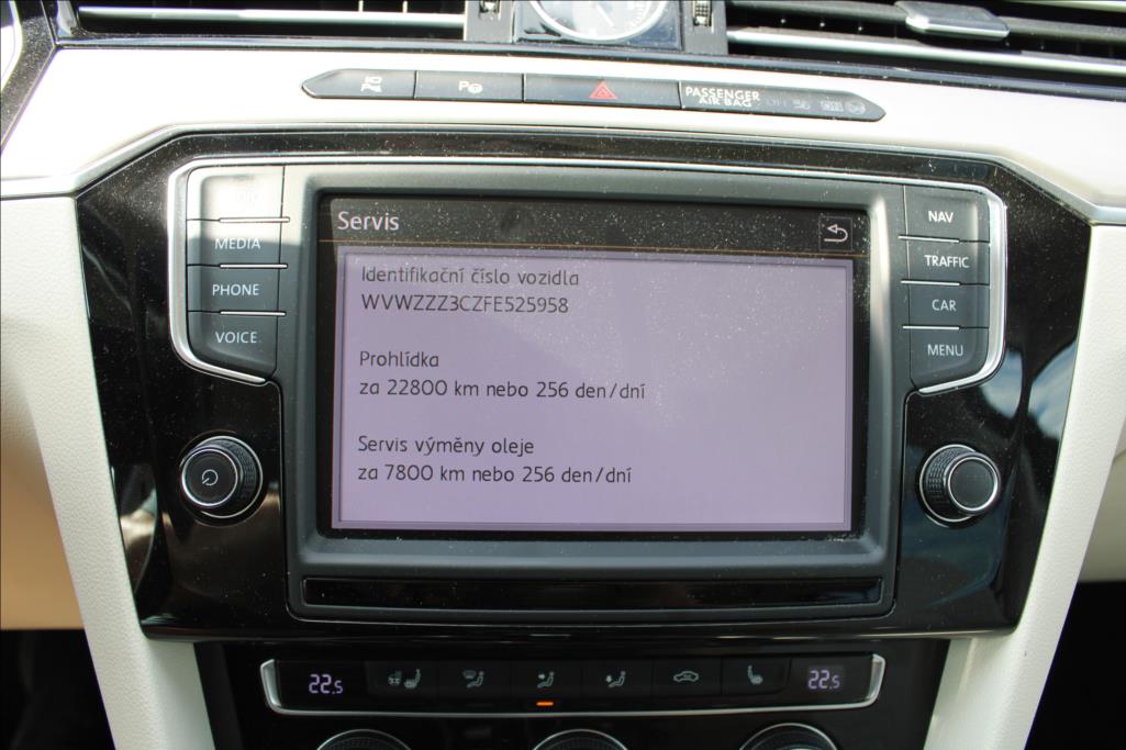 2015 – Volkswagen Passat – 2,0 TDi  HIGHLINE, 4 x 4, DSG