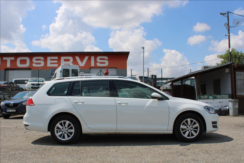 2015 – Volkswagen Golf – 1,2 TSi  DSG, 82.644 km, ČR