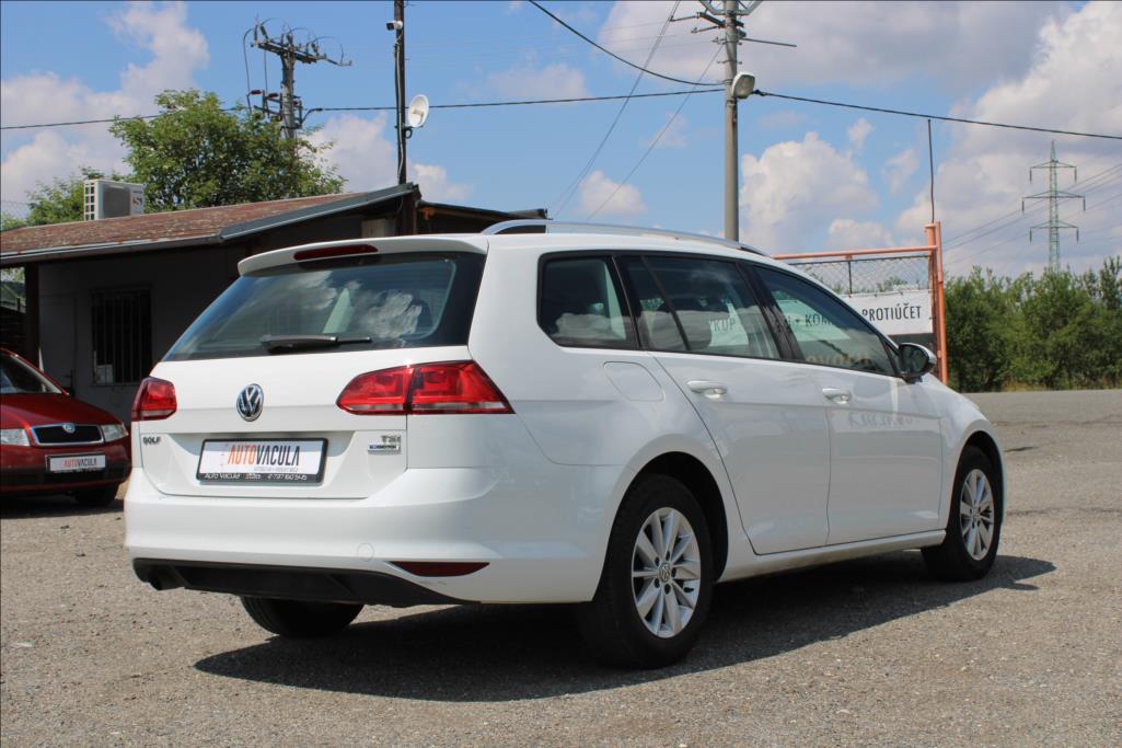 2015 – Volkswagen Golf – 1,2 TSi  DSG, 82.644 km, ČR
