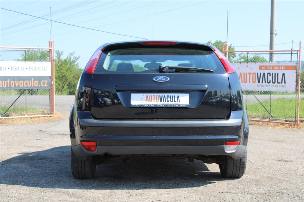 2007 – Ford Focus – 1,8 i  STK 11/2027, VÝHŘEVY