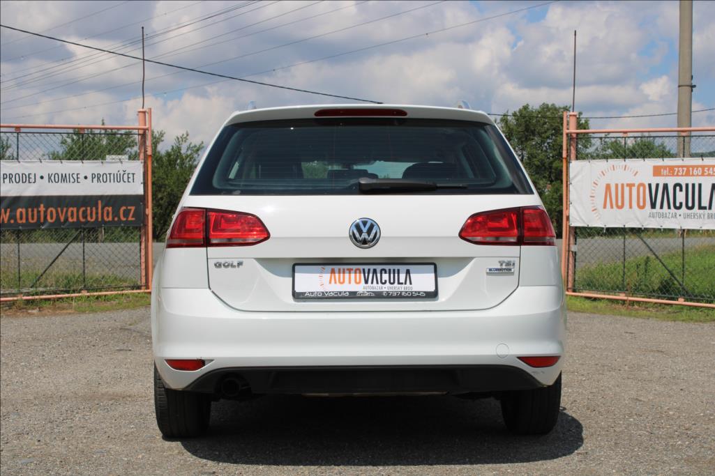 2015 – Volkswagen Golf – 1,2 TSi  DSG, 82.644 km, ČR