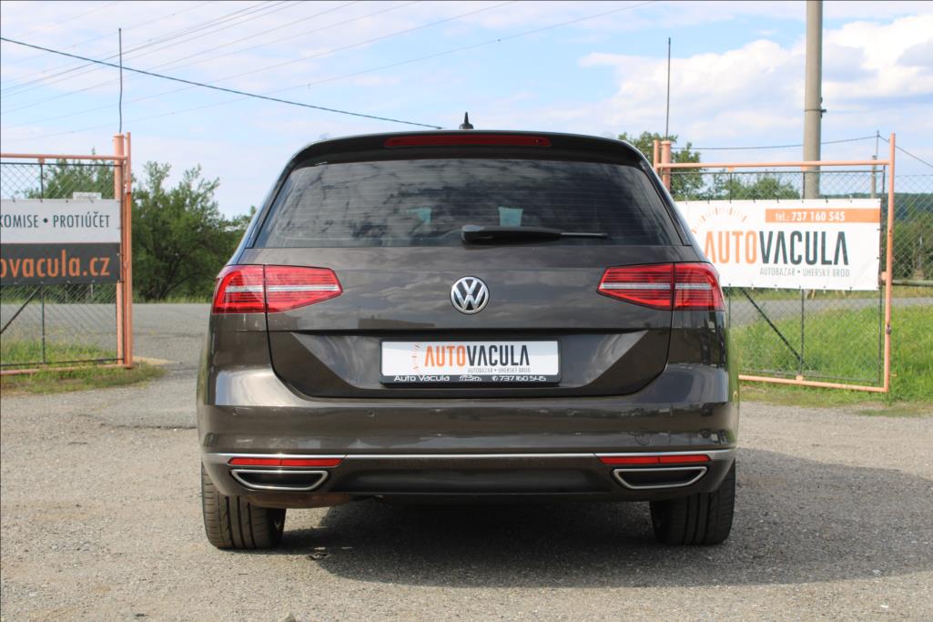 2015 – Volkswagen Passat – 2,0 TDi  HIGHLINE, 4 x 4, DSG