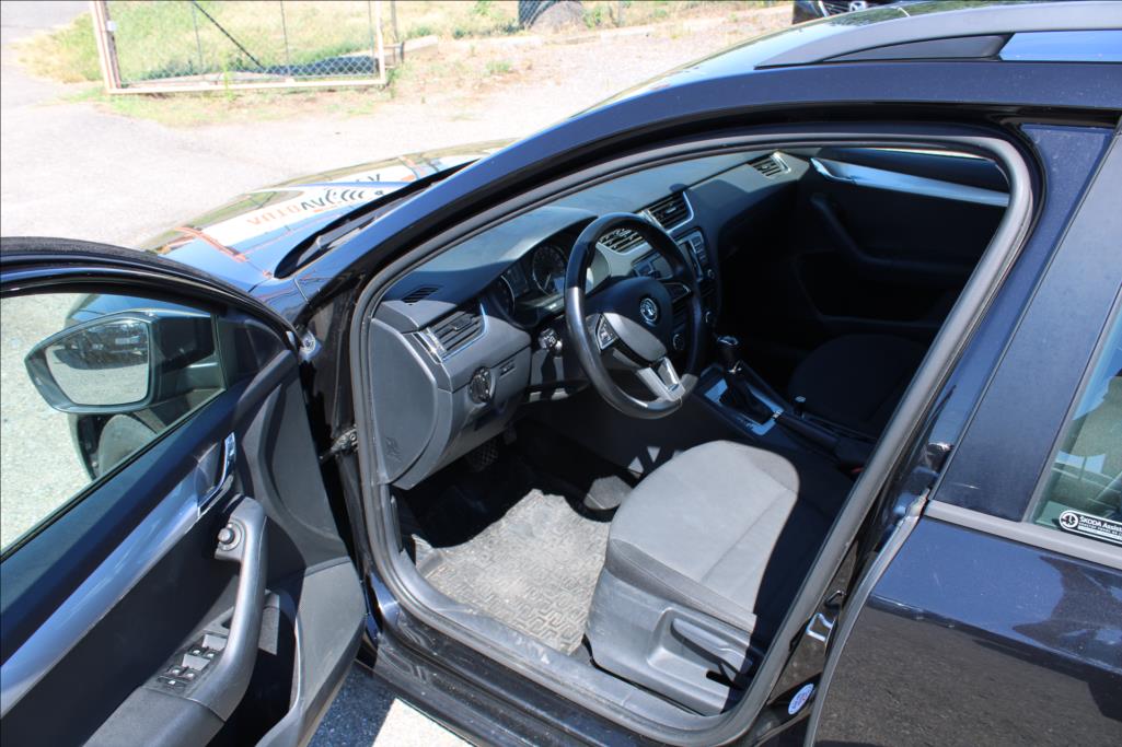 2016 – Škoda Octavia – 1,6 TDi  DSG,STLYLE,SERVISKA
