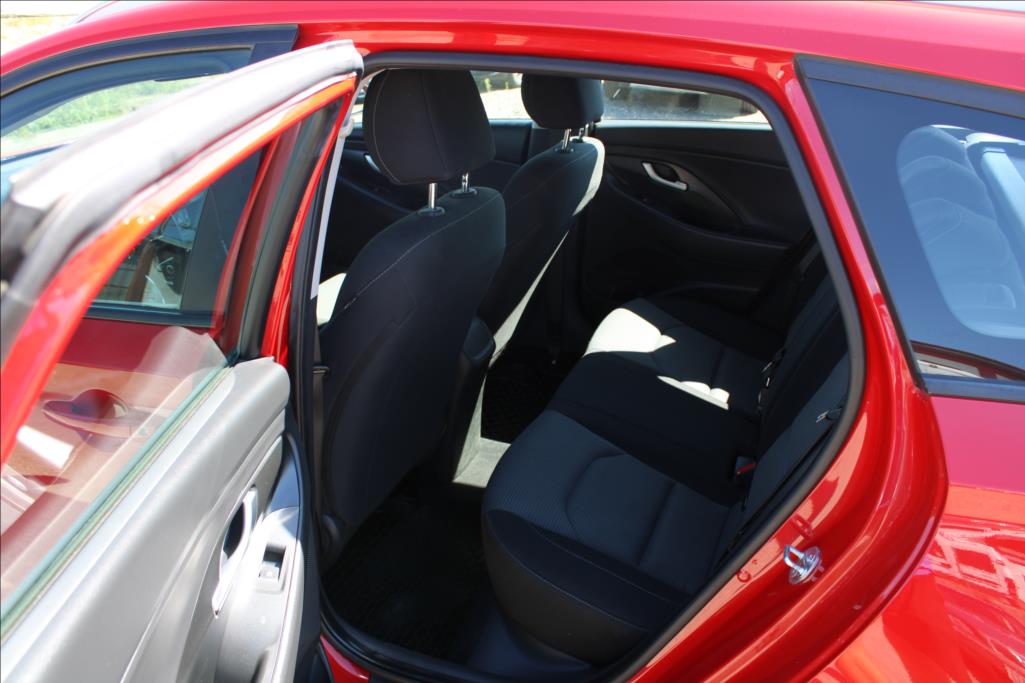 2023 – Hyundai i30 – 1,0 T-GDI  COMFORT, DPH, ČR