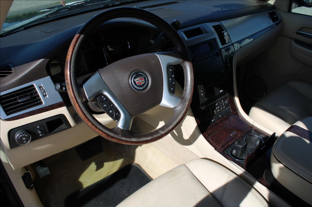 2006 – Cadillac Escalade – 6,2 V8 6.2i  +LPG, 301 KW, ČR