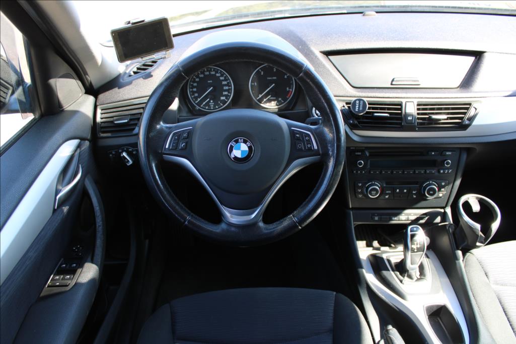 2014 – BMW X1 – 2,0 D  1.maj.,ČR,serviska,DPH
