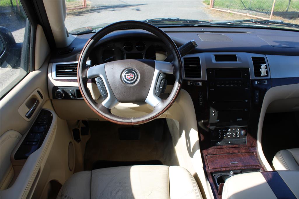 2006 – Cadillac Escalade – 6,2 V8 6.2i  +LPG, 301 KW, ČR