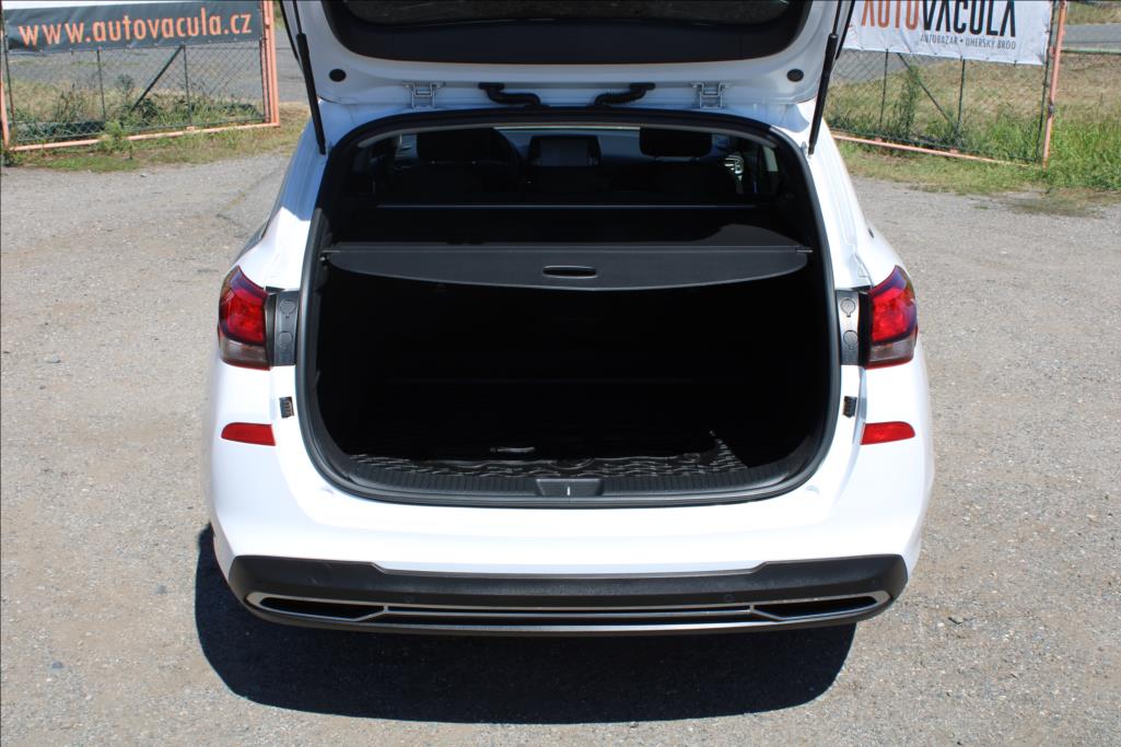 2021 – Hyundai i30 – 1,5 i  SMART, VÝHŘEVY, ČR