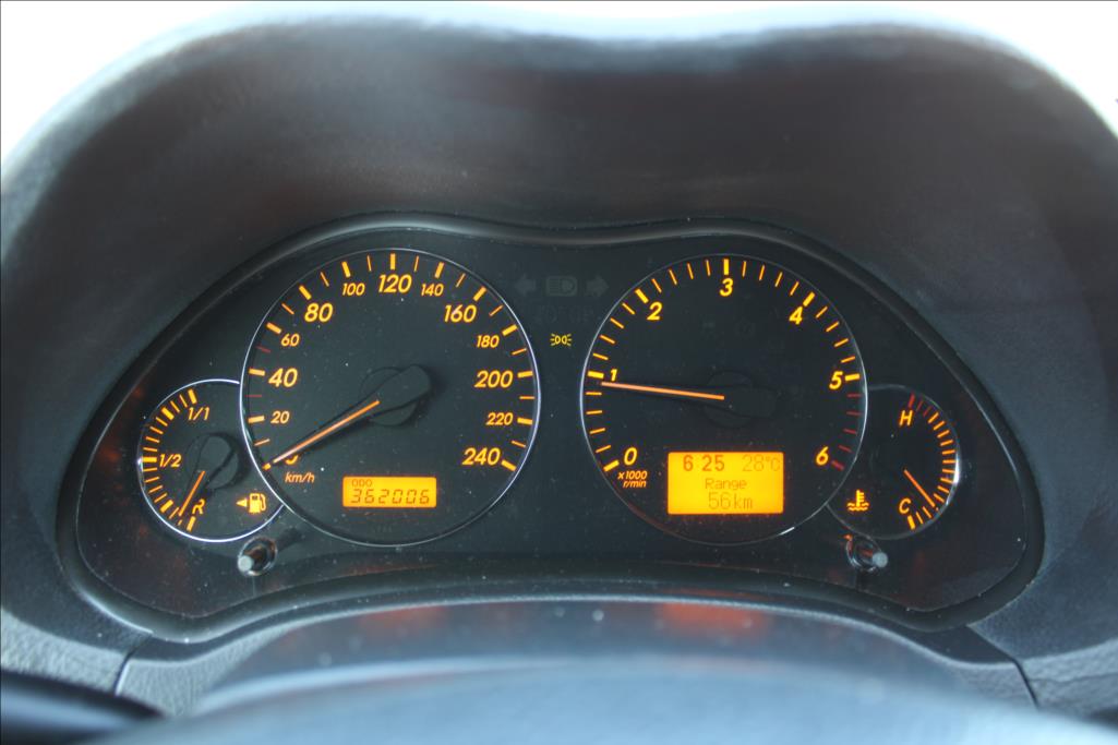 2006 – Toyota Avensis – 2,2 D4-D  DIG.KLIMA, STK 4/27