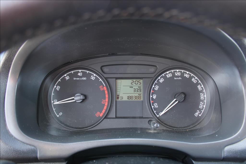 2007 – Škoda Fabia – 1,2 i  STK 5/2028, ČR