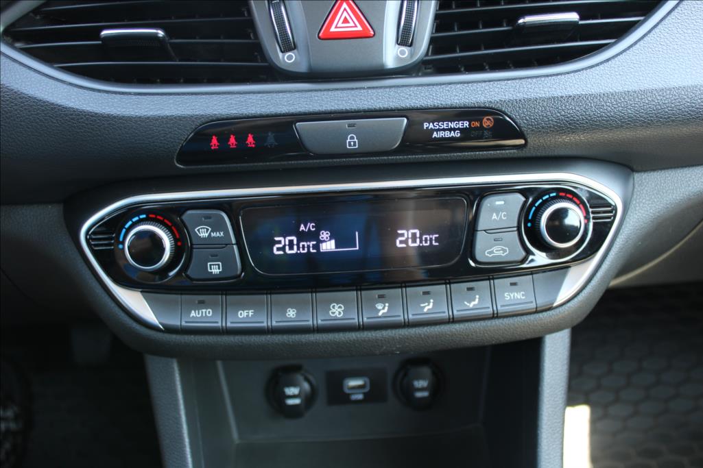 2023 – Hyundai i30 – 1,0 T-GDI  COMFORT, DPH, ČR