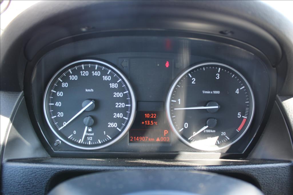 2014 – BMW X1 – 2,0 D  1.maj.,ČR,serviska,DPH