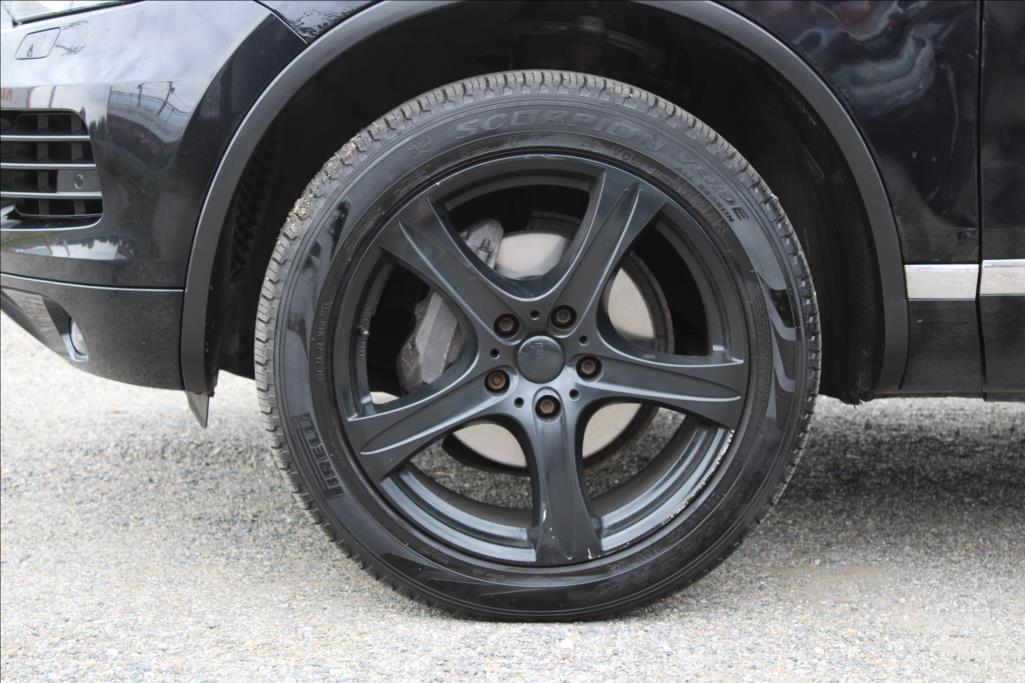 2012 – Volkswagen Touareg – 3,0 TDi  4 x 4, AUTOMAT, DPH