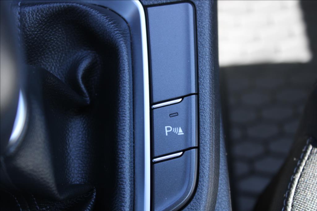 2023 – Hyundai i30 – 1,0 T-GDI  COMFORT, DPH, ČR