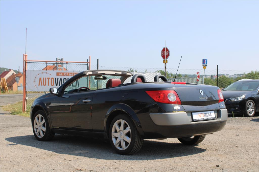 2004 – Renault Mégane – 1,6 i  STK 4/2028