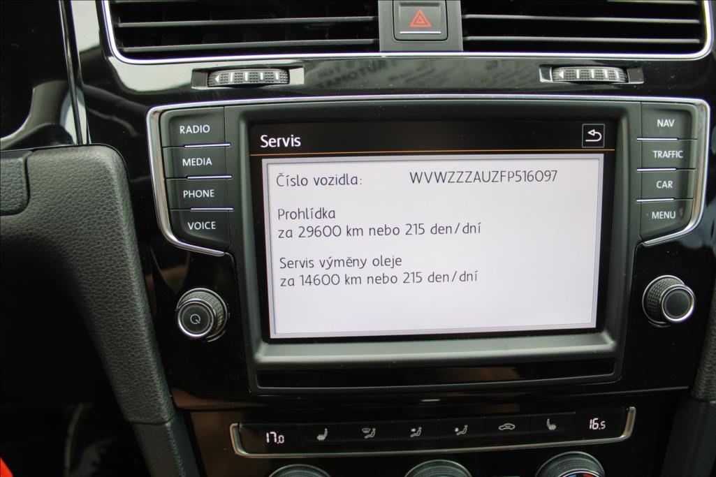 2014 – Volkswagen Golf – 2,0 TDi  XENONY, AUTOMAT