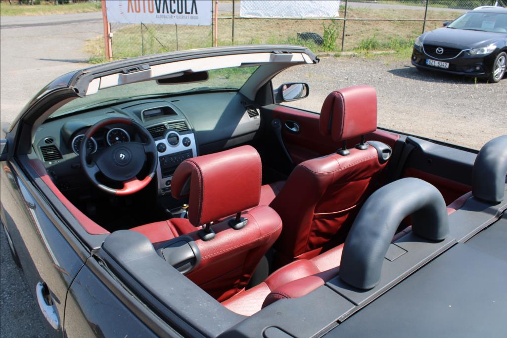2004 – Renault Mégane – 1,6 i  STK 4/2028