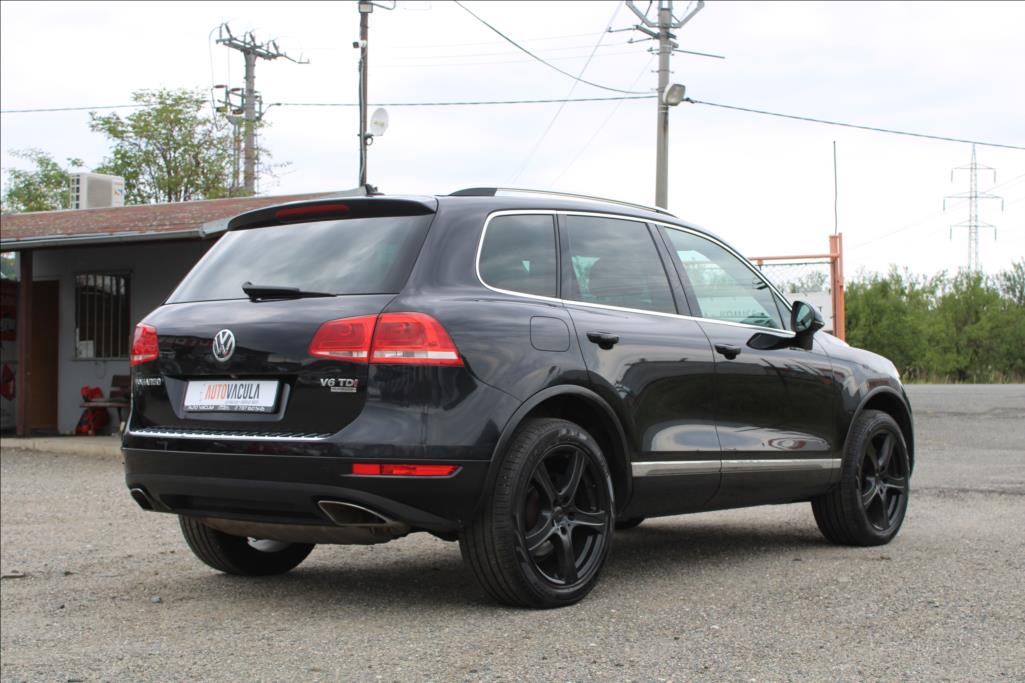 2012 – Volkswagen Touareg – 3,0 TDi  4 x 4, AUTOMAT, DPH