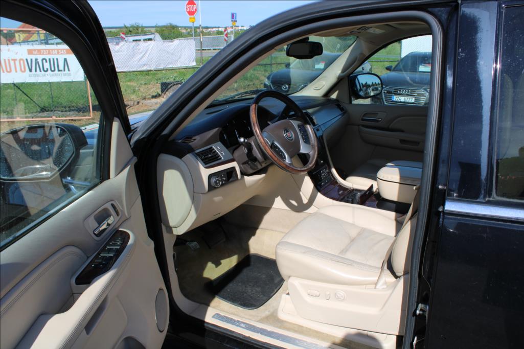 2006 – Cadillac Escalade – 6,2 V8 6.2i  +LPG, 301 KW, ČR