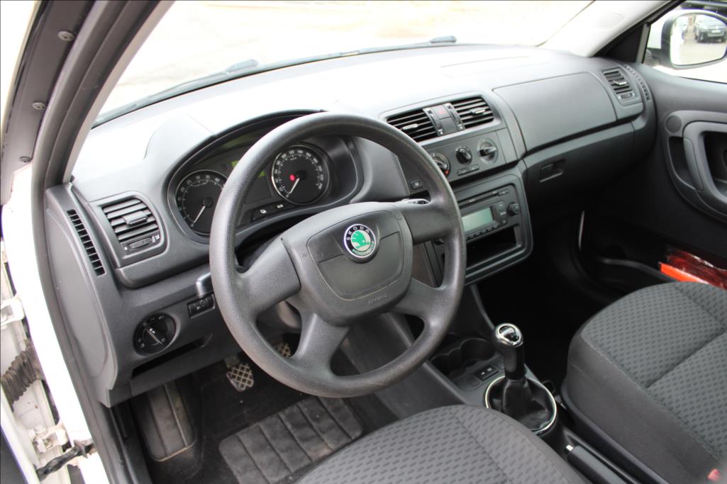 2011 – Škoda Fabia – 1,6 TDi  KLIMA, STK 10/2028