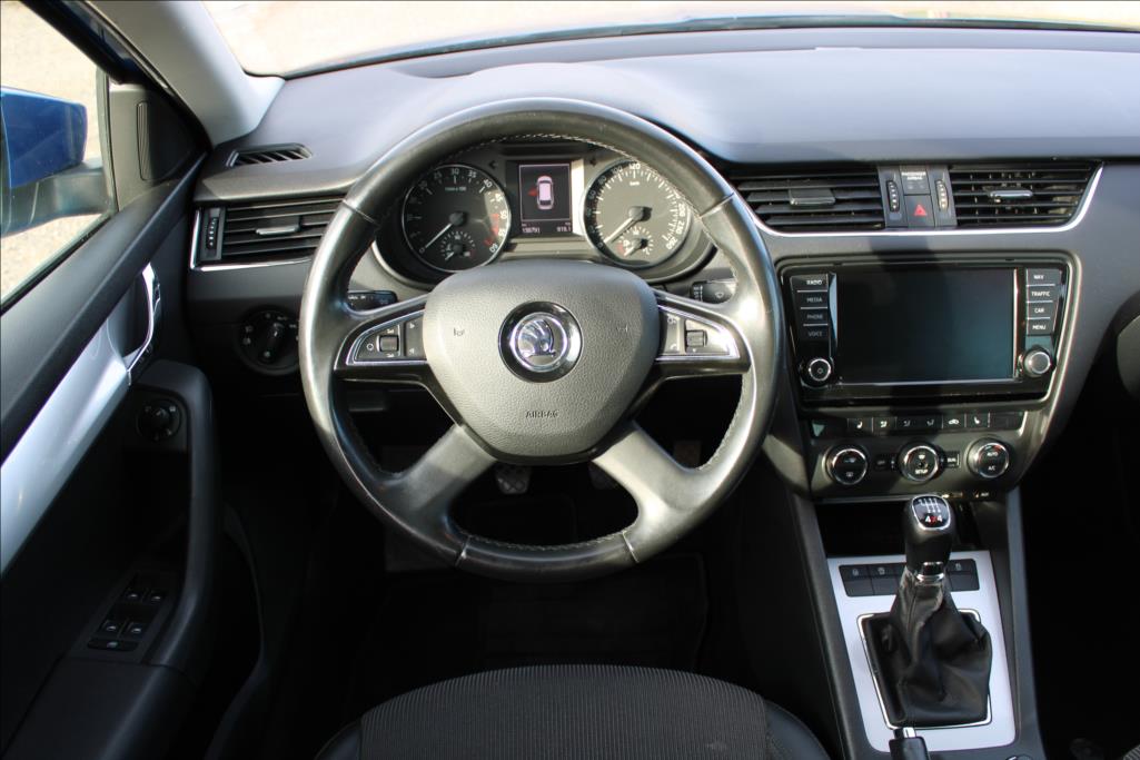 2014 – Škoda Octavia – 1,6 TDi  4 x 4,ČR,XENONY,TOP